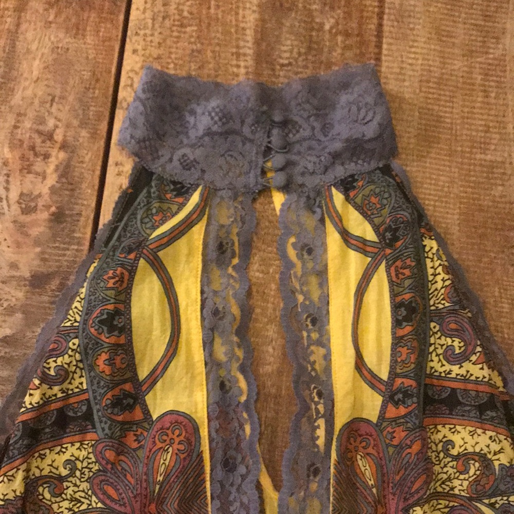 Free People grey and yellow paisley sleeveless top - Picture 4 of 8